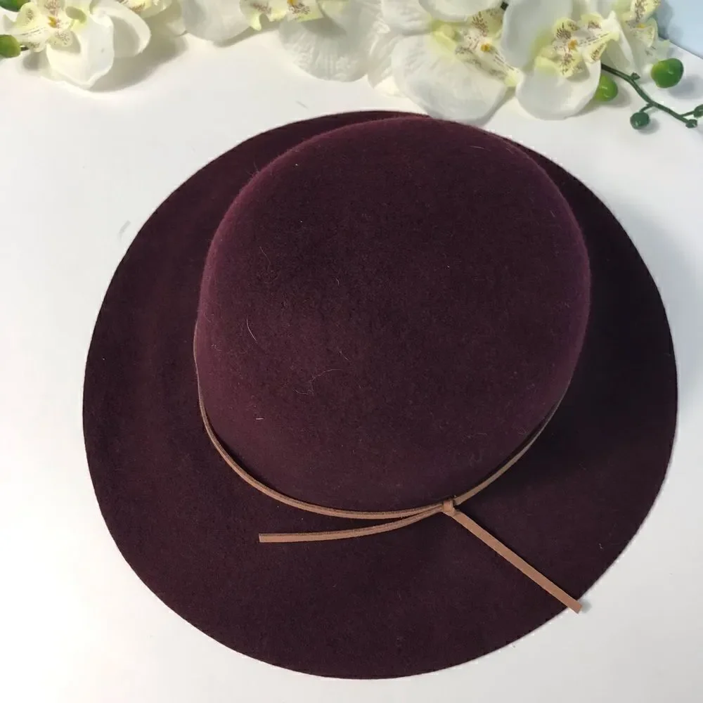 Women’s Wide Brim Wool Felt Fedora Hat - Burgundy with Tan Band